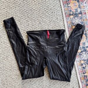 Spanx Black Faux Leather Leggings Size Medium EUC